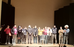 Paolo Migone e i ragazzi dell'associazione Ora per dopodinoi